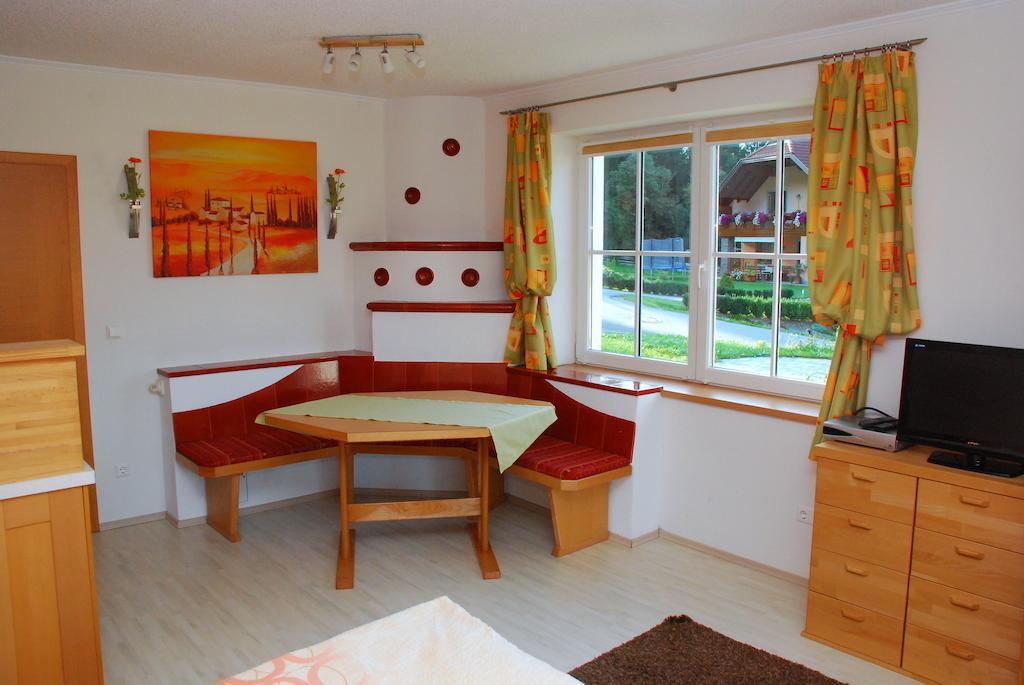 Fewo Burgstaller Tröpolach Habitación foto